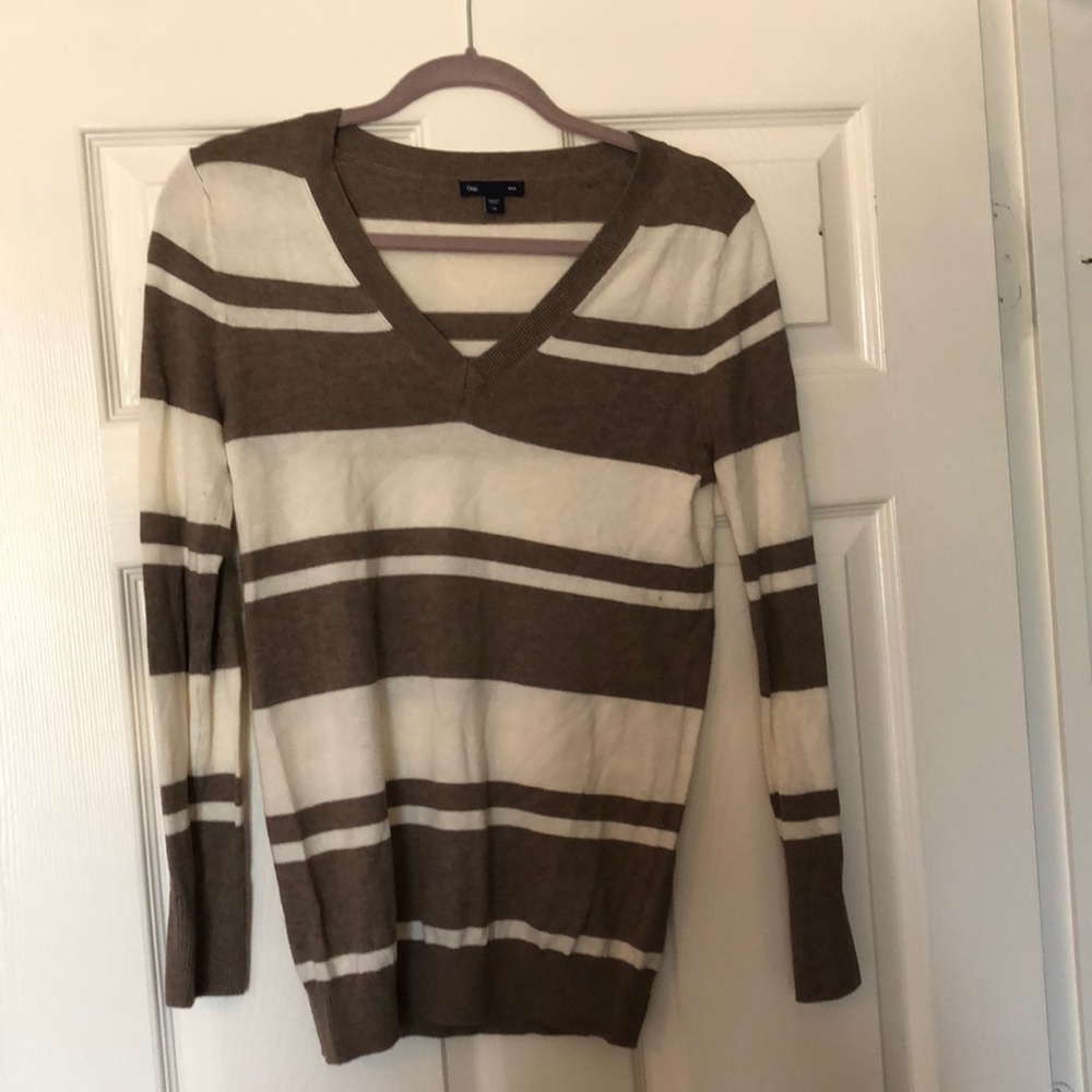 V neck Sweater
